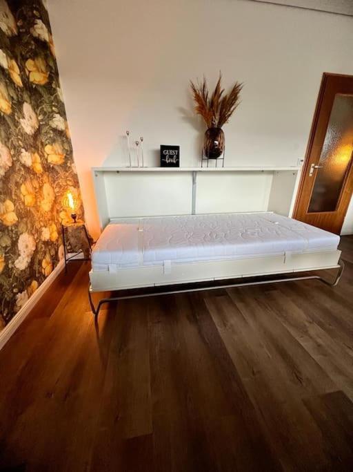 Apartmán Wohnen Im Schwarzwald Mit Panoramablick Bad Herrenalb Exteriér fotografie